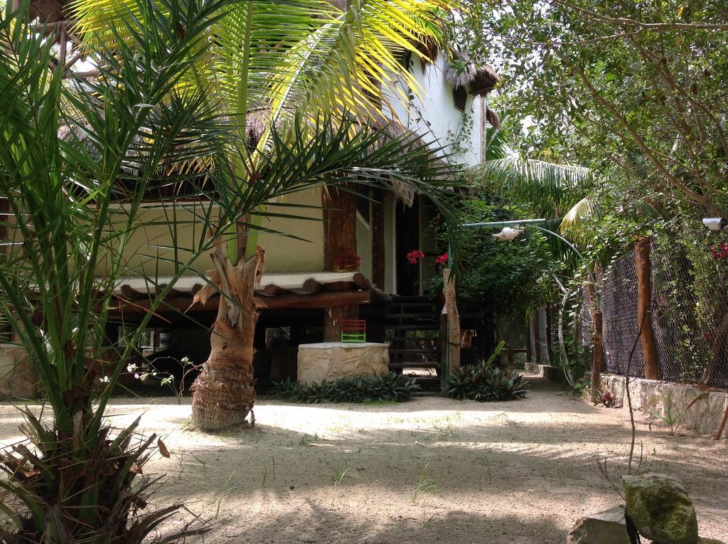 La Casa De Juan Villa Isla Holbox Exterior photo